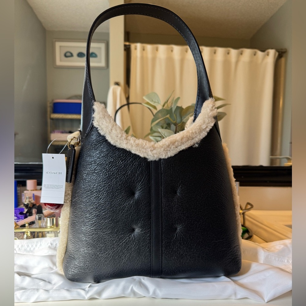 Coach Brooklyn Shoulder Bag 28 In Shearling Brass / Black Natural CCC16 - Picture 2 of 10